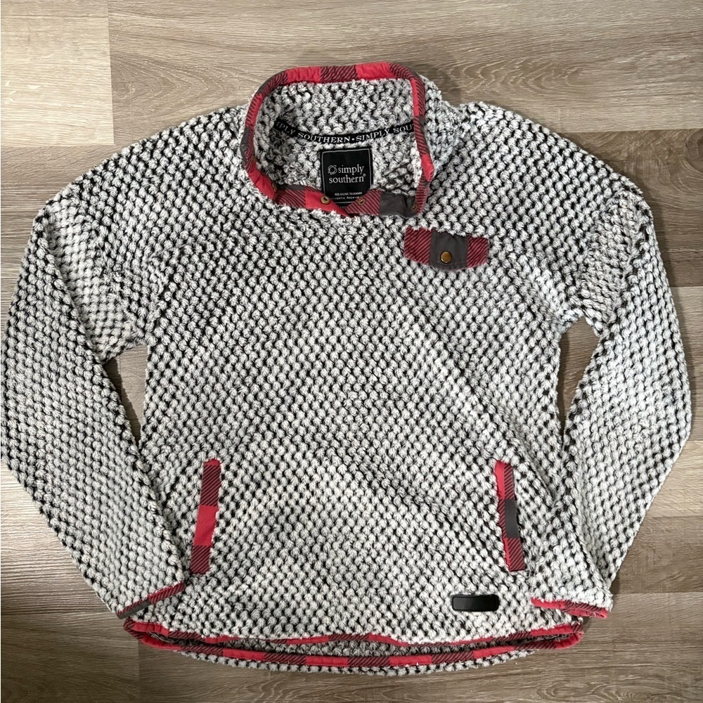 Simply Southern Gray and Black Textured Pullover